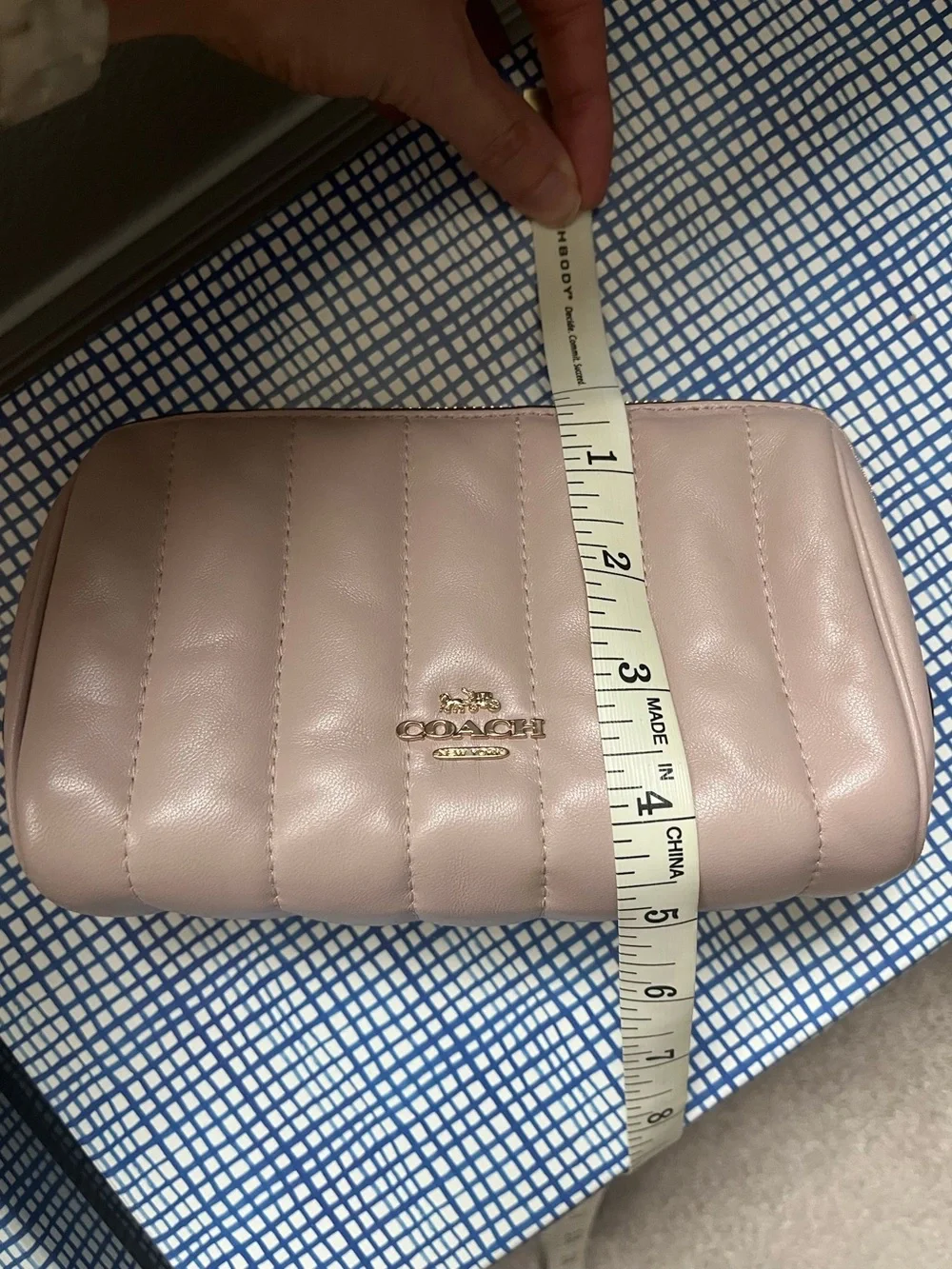 Coach Cosmetic Case 17 Puffy Linear Quilting